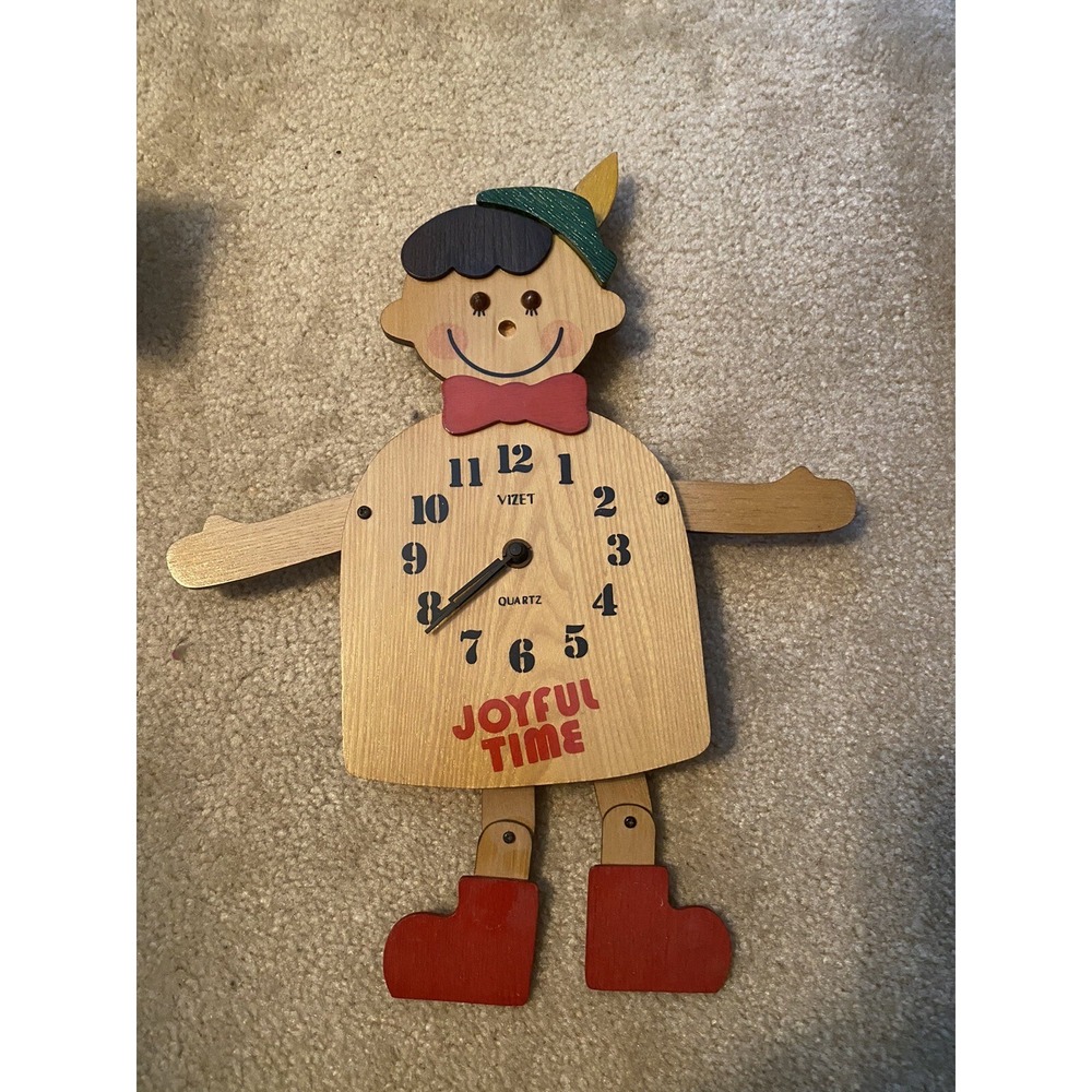 Walt Disney PINOCCHIO Wooden WALL CLOCK VINTAGE